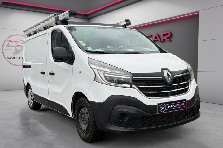 RENAULT TRAFIC FOURGON
